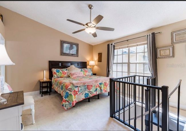 UPSTAIRS MAIN BEDROOM | Image 6