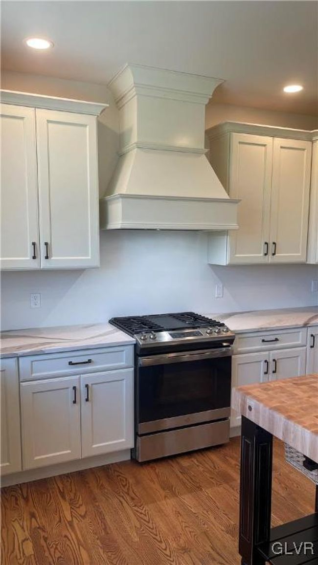 13 - 3921 Mountain View Ave, House other with 4 bedrooms, 3 bathrooms and null parking in Palmer Twp PA | Image 17