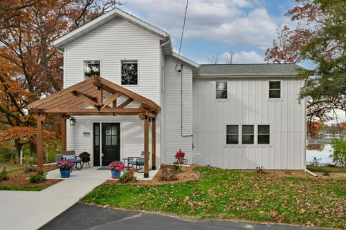 29032 Kramer Dr, Waterford, WI, 53185-3420 | Card Image