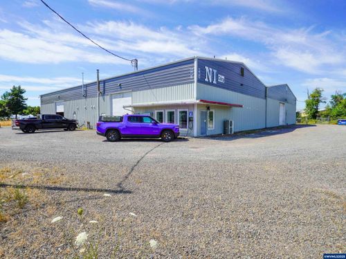 893 Wilco Rd, Stayton, OR, 97383-1053 | Card Image