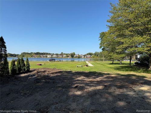 2910 Loon Dr, Wixom, MI, 48393-1521 | Card Image