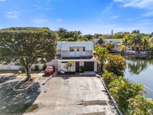 7380 Big Cypress Dr, Miami Lakes, FL, 33014-2558 | Card Image