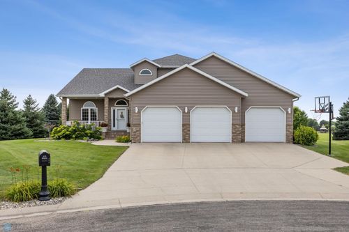 409 Allyson Cir, Moorhead, MN, 56560-6761 | Card Image