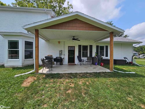 205 Clay St, Warsaw, IL, 62379-1015 | Card Image