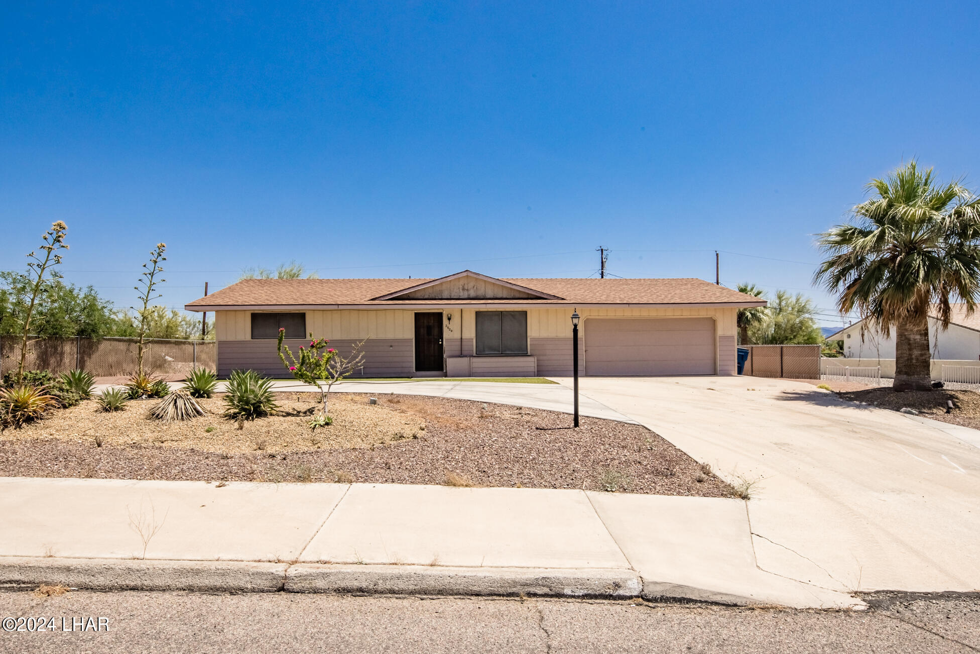 Daytona Ave, Lake Havasu City, AZ 86403