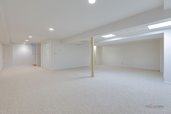 1161 Glenwood Ln, House other with 5 bedrooms, 4 bathrooms and 2 parking in Hoffman Estates IL | Image 18