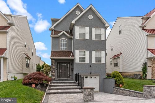 2044 Gorman St, PHILADELPHIA, PA, 19116-3914 | Card Image