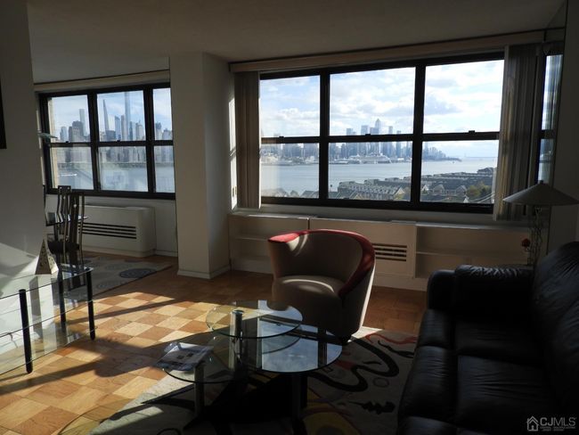 APT-11G - 7002 Kennedy Blvd E, Townhouse with 1 bedrooms, 2 bathrooms and null parking in Guttenberg NJ | Image 4