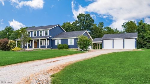 1850 Meadow Creek Dr, Zanesville, OH, 43701-7242 | Card Image