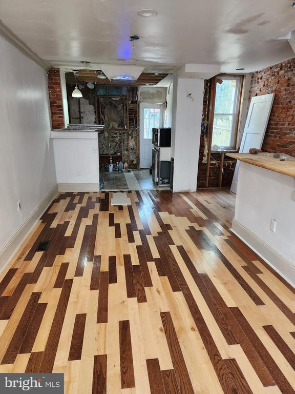 Residential in PHILADELPHIA 4
