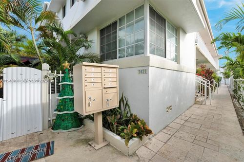 apt-3-7421 Carlyle Ave, Miami Beach, FL, 33141-2629 | Card Image