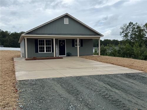 203 Star View Dr, King, NC, 27021-7815 | Card Image