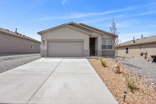 79 Tome Vista Dr, Los Lunas, NM, 87031-8106 | Card Image