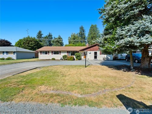 1205 S Walnut St, Burlington, WA, 98233-2845 | Card Image