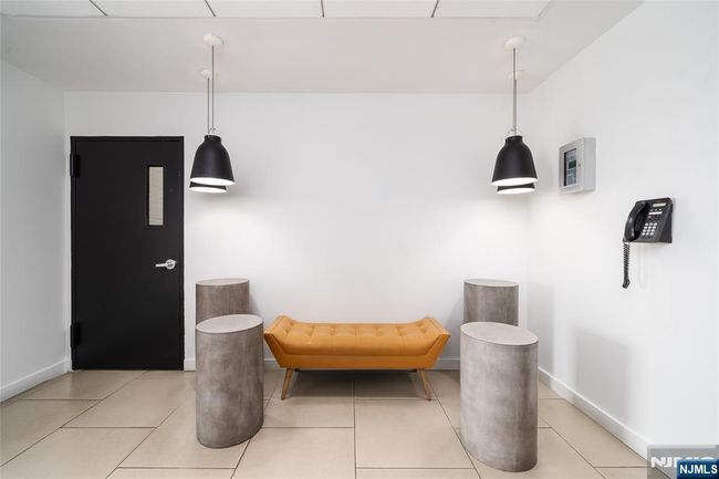 250 Gorge, House attached with 1 bedrooms, 1 bathrooms and null parking in Cliffside Park NJ | Image 21