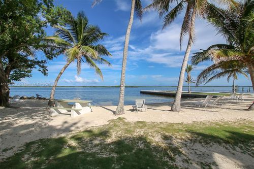 16 Jewfish Ave, Key Largo, FL, 33037-4712 | Card Image