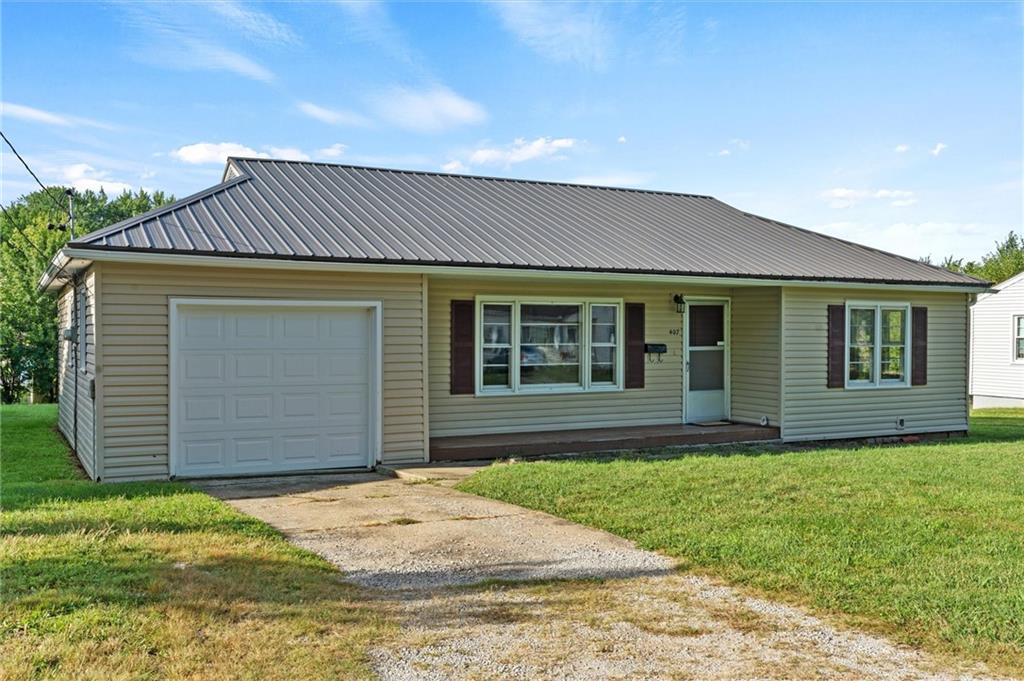 Black Diamond St, Richmond, MO 64085