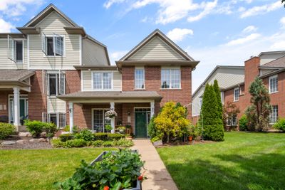 10615 S Gabrielle Lane, Townhouse with 3 bedrooms, 2 bathrooms and 2 parking in Orland Park IL | Image 2