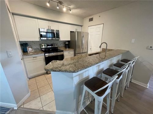 apt-312-8870 Colonnades Ct W, BONITA SPRINGS, FL, 34135-7854 | Card Image
