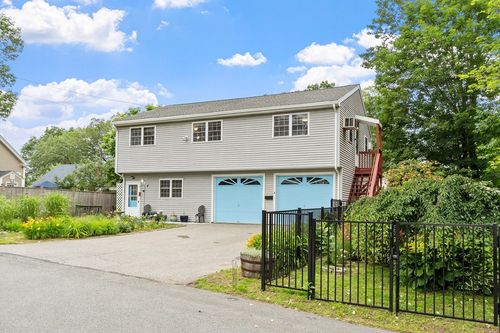 4 Fiske Ave, North Chelmsford, MA, 01863-2010 | Card Image