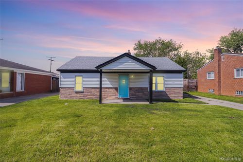 30064 Ann Arbor Trl, Westland, MI, 48185-2589 | Card Image