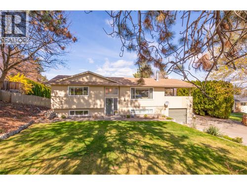 1520 Oakridge Rd, Kelowna, BC, V1W3A9 | Card Image