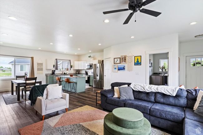 6 - 1015 W 3000 N N, House other with 4 bedrooms, 3 bathrooms and 2 parking in Pleasant View UT | Image 4