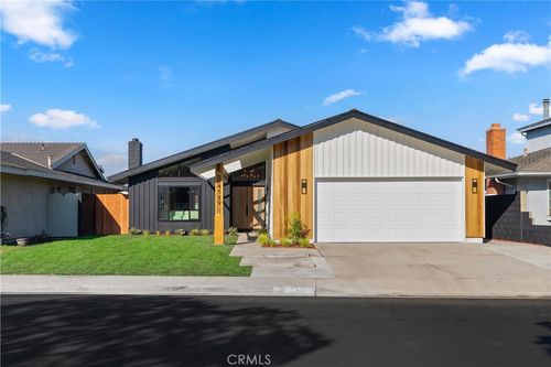 4589 Almond Ave, Seal Beach, CA, 90740-3117 | Card Image