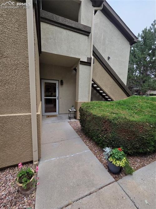 apt-103-4007 Riviera Grv, Colorado Springs, CO, 80922-3385 | Card Image