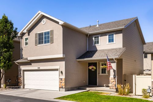 939 W Stonehaven Dr, North Salt Lake, UT, 84054-5070 | Card Image
