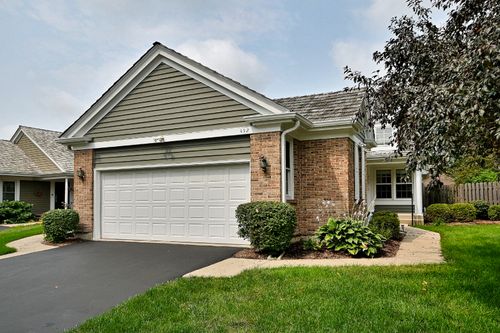 452 Park Barrington Dr, Barrington, IL, 60010-5288 | Card Image