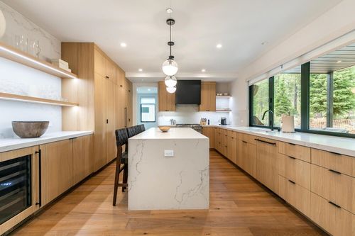 342 Palisades Cir, Olympic Valley, CA, 96146-1059 | Card Image