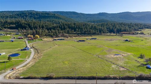 341 Tetons Ln, Cle Elum, WA, 98922-2803 | Card Image