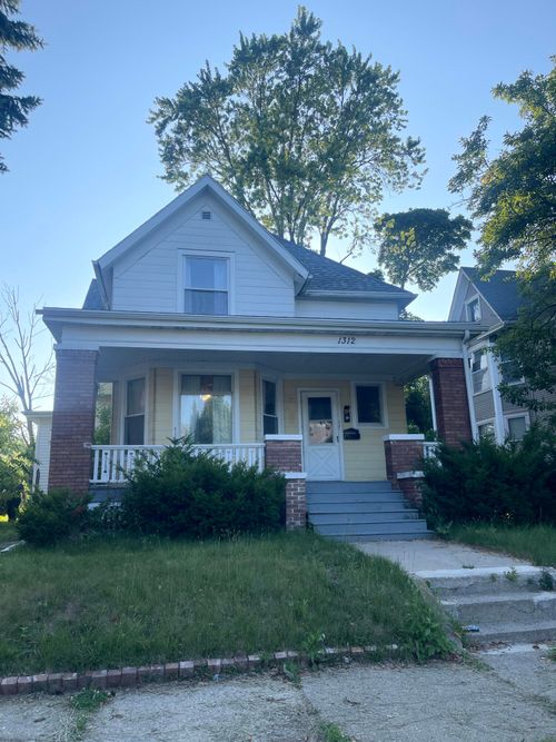 1312 Carlisle Ave, RACINE, WI, 53404-2972 | Card Image