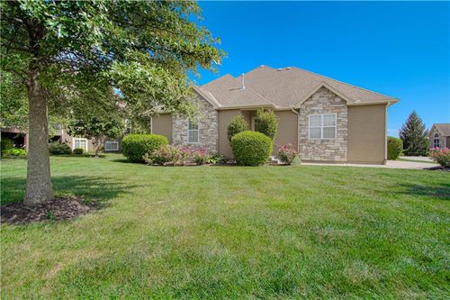 16877 S Bradley Dr, Olathe, KS, 66062-3911 | Card Image