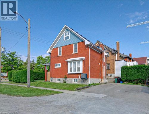 281 Courtland Avenue E, Kitchener, ON, N2G2V8 | Card Image