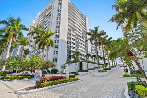 apt-1002-1890 S Ocean Dr, Hallandale Beach, FL, 33009-7623 | Card Image