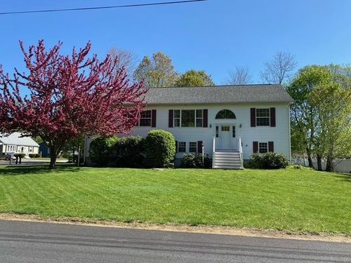 7 Amanda St, Rochester, NH, 03867-1030 | Card Image