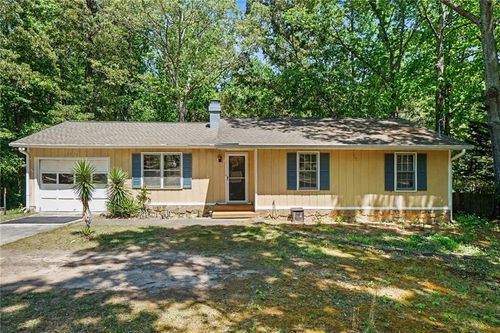 3574 Broxton Ln, Snellville, GA, 30039-6914 | Card Image