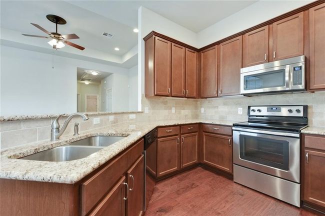 APT-26 - 1900 Little Elm Trl, Condo with 3 bedrooms, 2 bathrooms and 2 parking in Cedar Park TX | Image 8