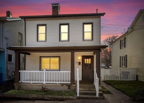 826 4th Ave, Beaver Falls, PA, 15010-4618 | Card Image