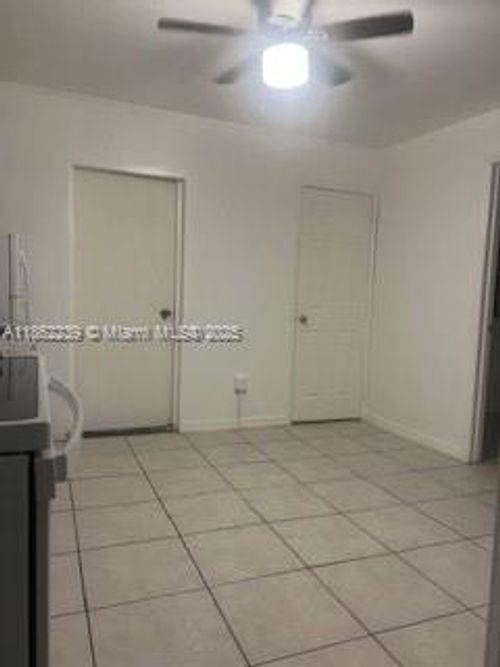 0-910 Nw 75th St, Miami, FL, 33150-3355 | Card Image