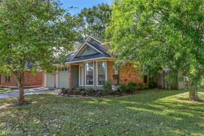 5700 Hollyhock Lane, House other with 3 bedrooms, 2 bathrooms and null parking in Bossier City LA | Image 3