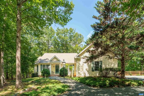 182 Fox Hollow Ln, PALMYRA, VA, 22963-4907 | Card Image