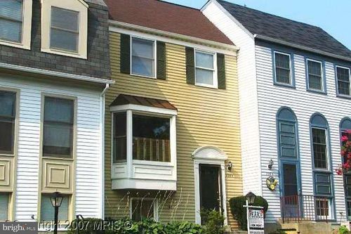 2984 Blaketon Ln, OAKTON, VA, 22124-2536 | Card Image