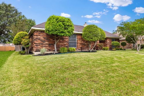 1017 Micarta Dr, Mesquite, TX, 75181-1265 | Card Image