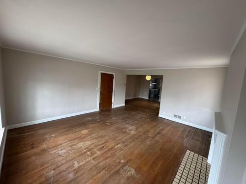 c-18 N Huron Ave, Columbus, OH, 43204-2663 | Card Image