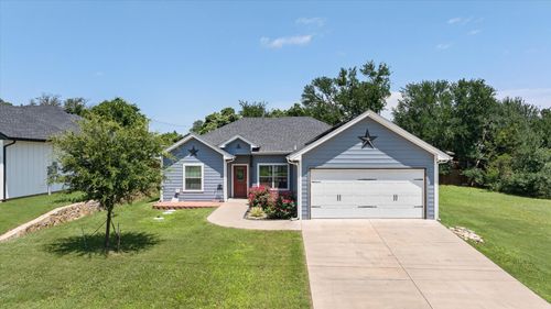 2206 Navasota St, Granbury, TX, 76048-6461 | Card Image