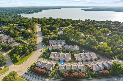 5843 Lake Point Dr, Arlington, TX, 76016-1164 | Card Image