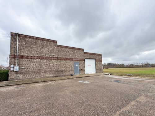 4765 Cuba Millington Rd, Millington, TN, 38053-5411 | Card Image